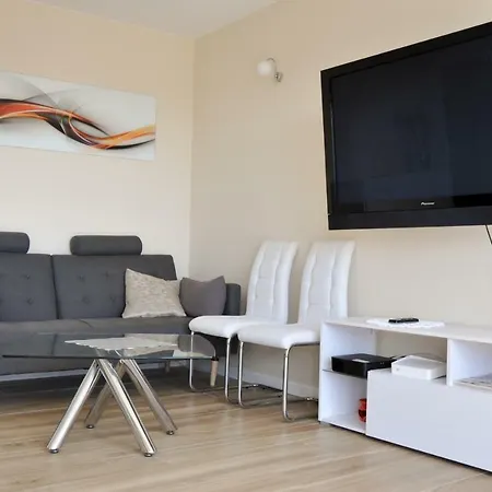 Apartament Kwiatkowskiego Apartment *