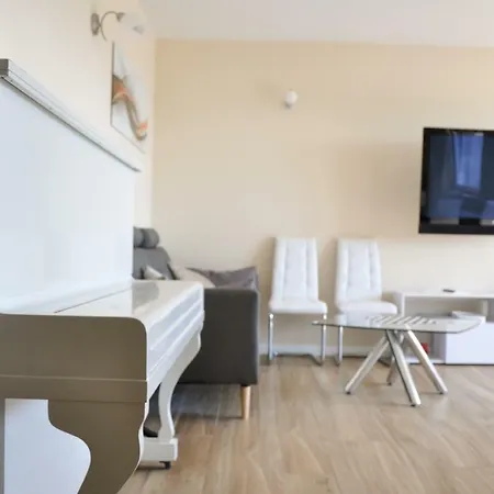 Apartament Kwiatkowskiego * Warsaw